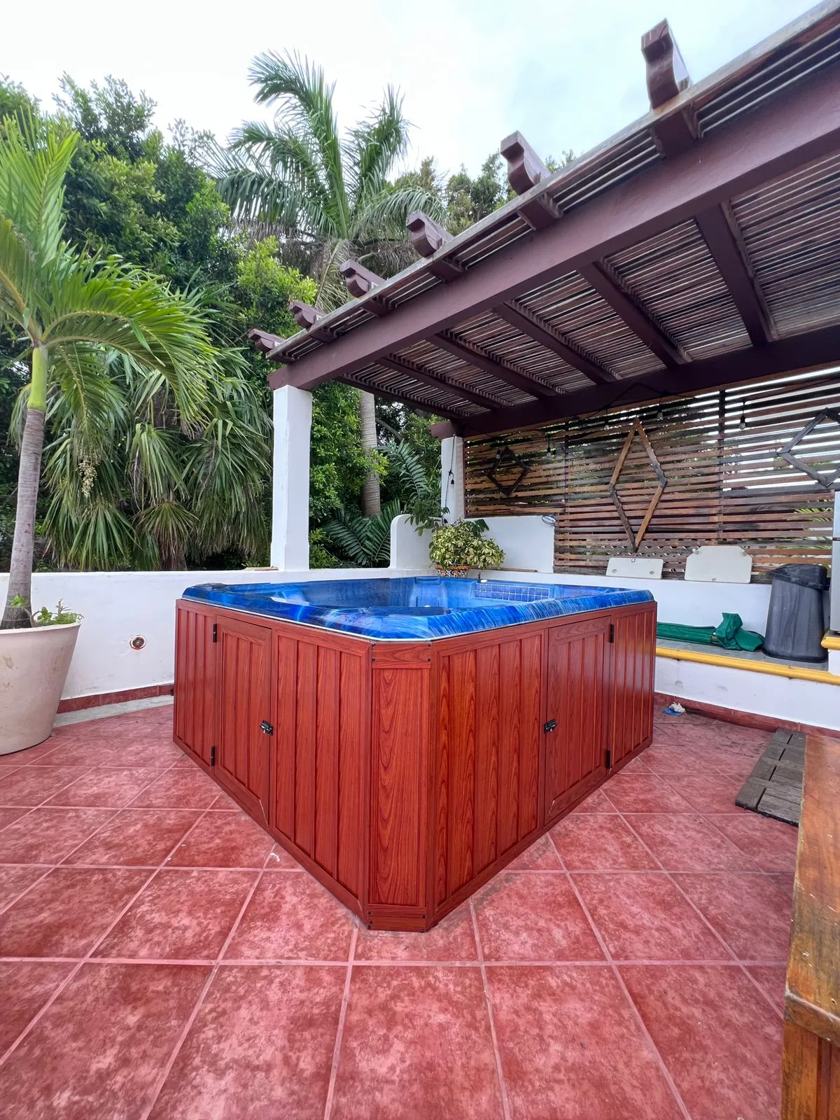 Forrado de Jacuzzi y Especialidades